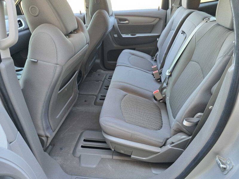 2017 Chevrolet Traverse Image 10