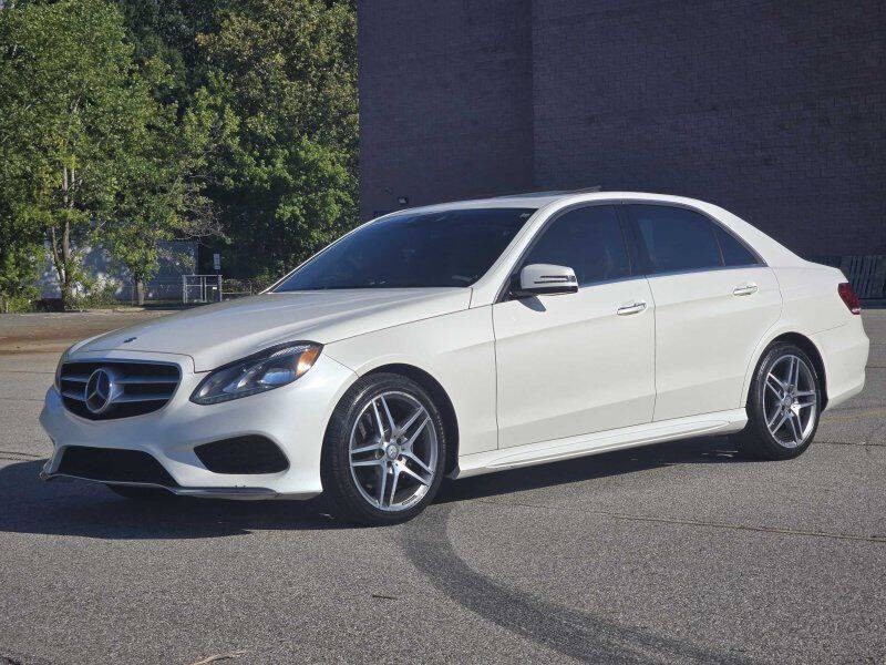 2016 Mercedes-Benz E-Class Image 2