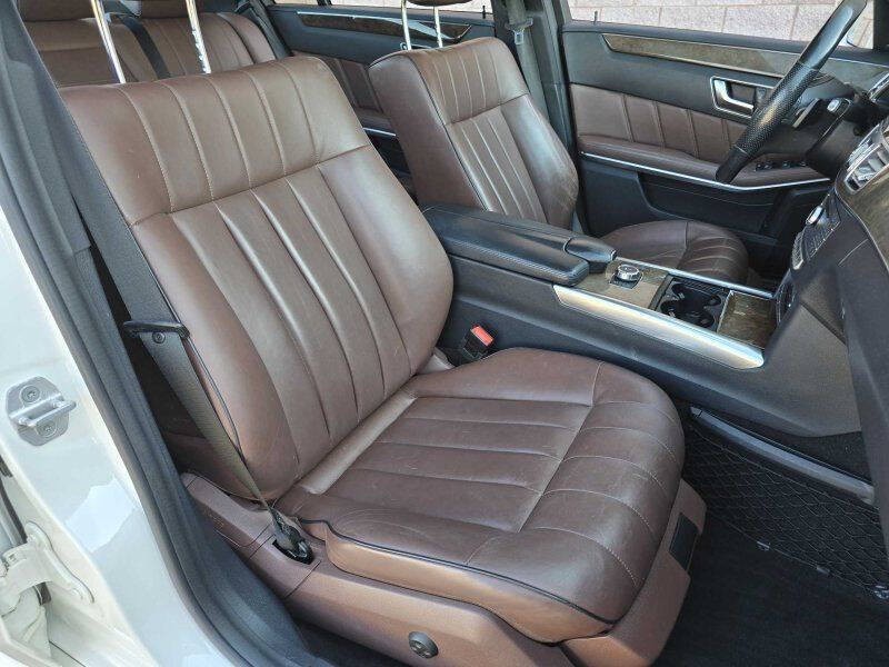 2016 Mercedes-Benz E-Class Image 5