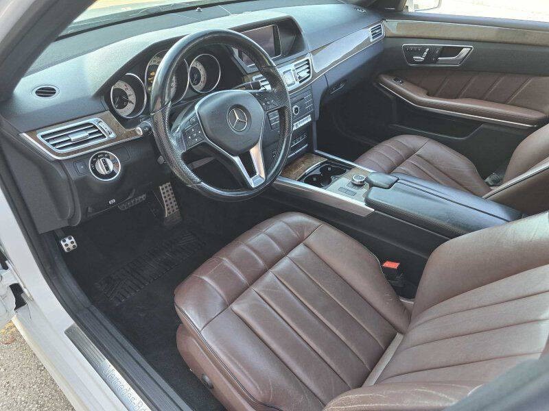 2016 Mercedes-Benz E-Class Image 7