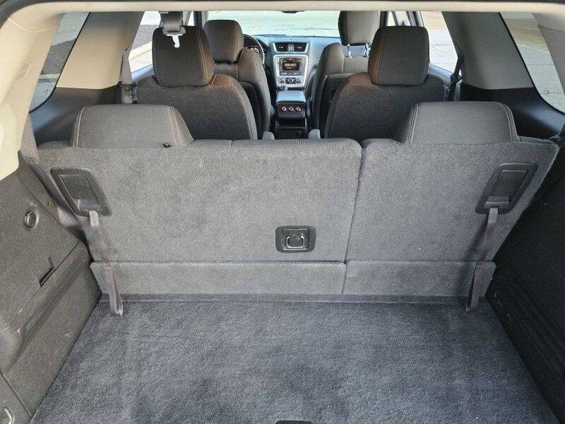 2015 GMC Acadia Image 13