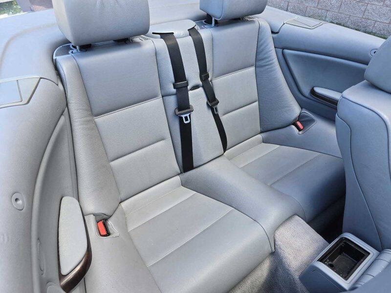 2004 BMW 3 Series Image 7