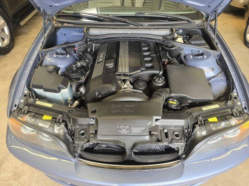 2004 BMW 3 Series Image 10