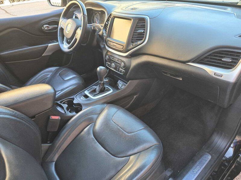 2018 Jeep Cherokee Image 6