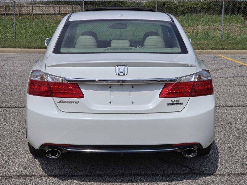2014 Honda Accord Image 23