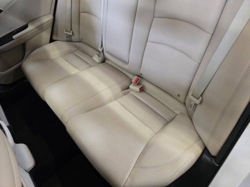 2014 Honda Accord Image 32