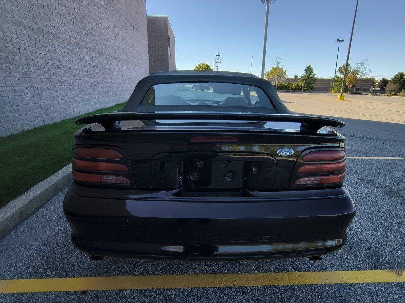 1994 Ford Mustang Image 20