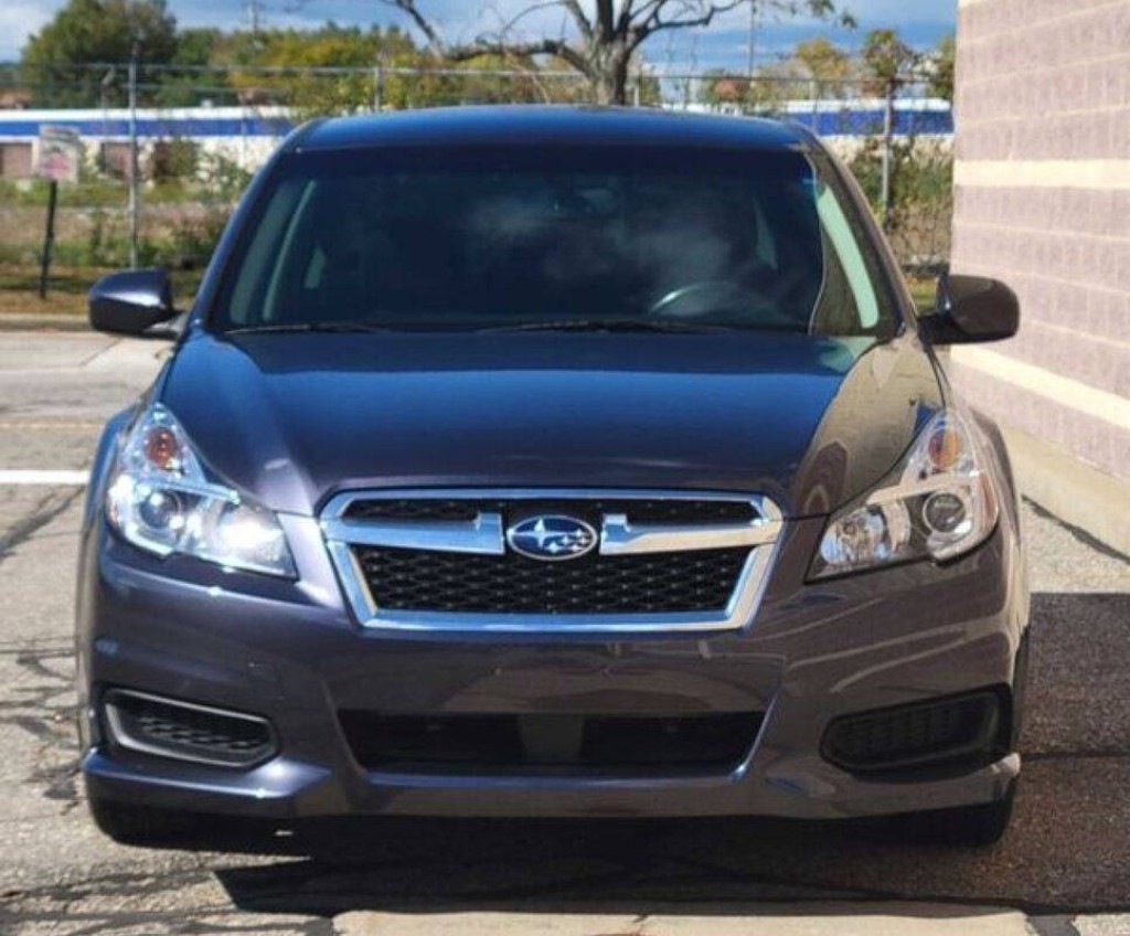 2013 Subaru Legacy Image 12