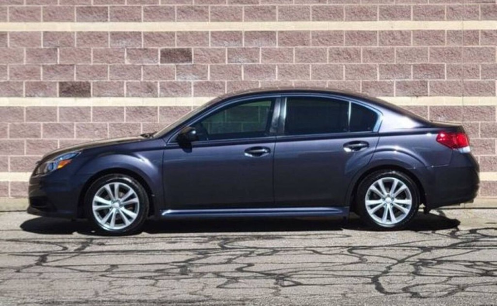 2013 Subaru Legacy Image 13