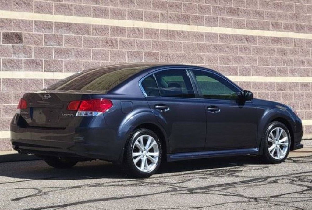 2013 Subaru Legacy Image 14