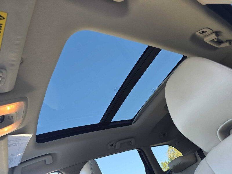 2015 Volvo XC60 Image 9