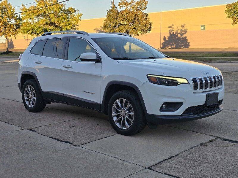 2019 Jeep Cherokee Image 2