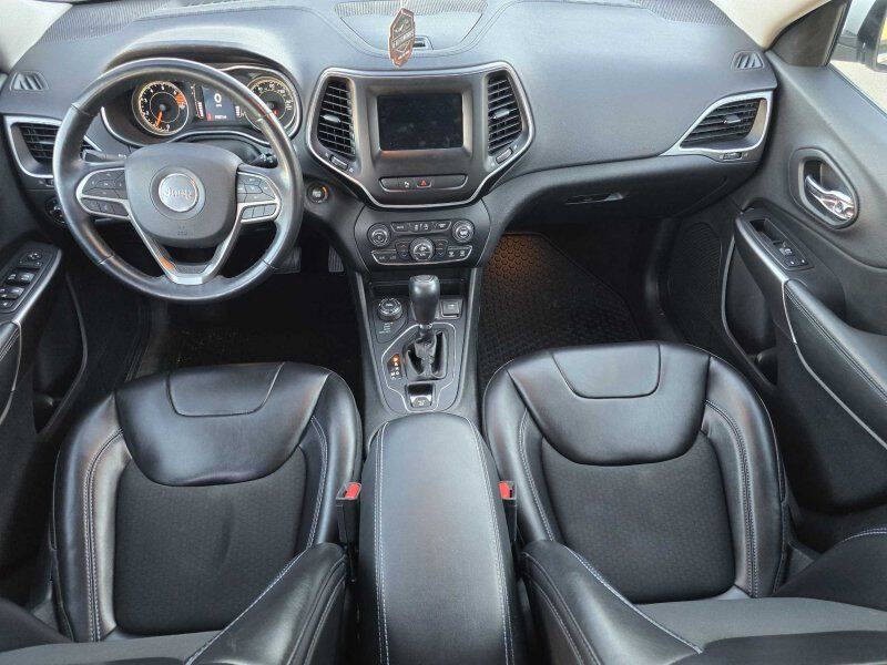 2019 Jeep Cherokee Image 4