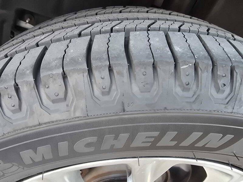 2019 Jeep Cherokee Image 11