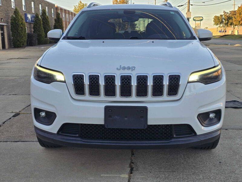 2019 Jeep Cherokee Image 12