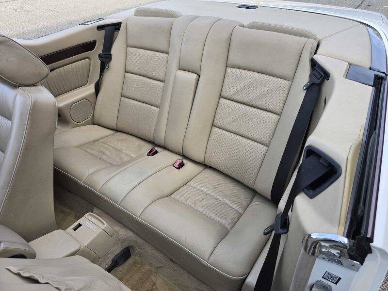 1995 Mercedes-Benz E-Class Image 8