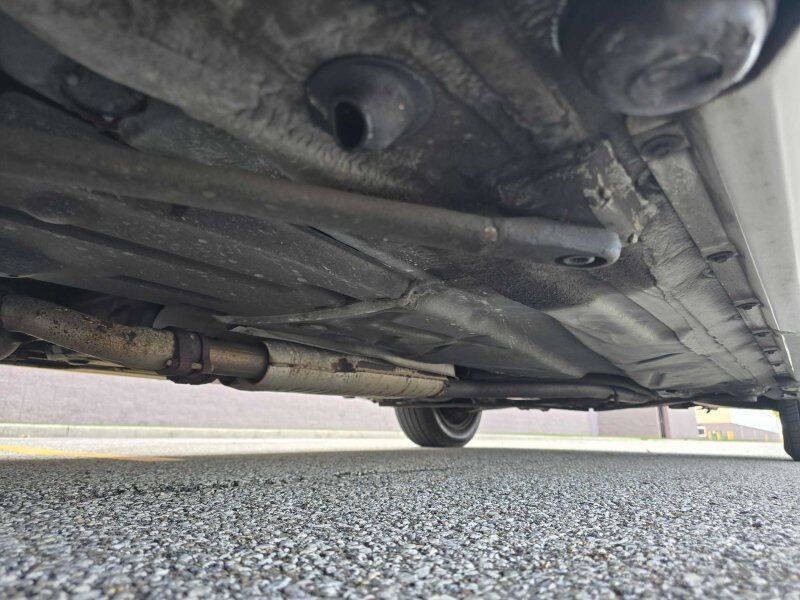 1995 Mercedes-Benz E-Class Image 12