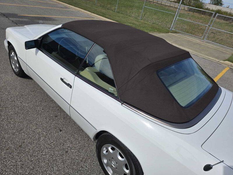 1995 Mercedes-Benz E-Class Image 15