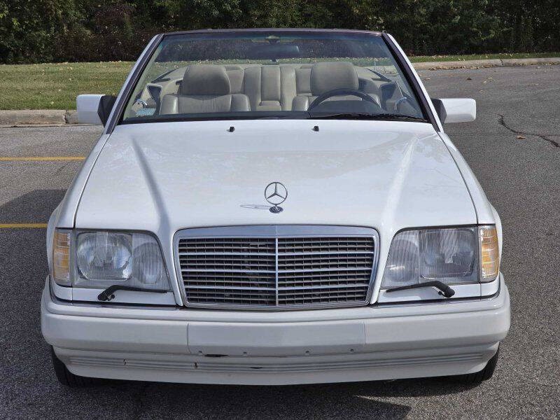 1995 Mercedes-Benz E-Class Image 18