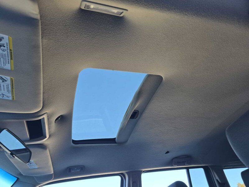 2008 Jeep Commander Image 10