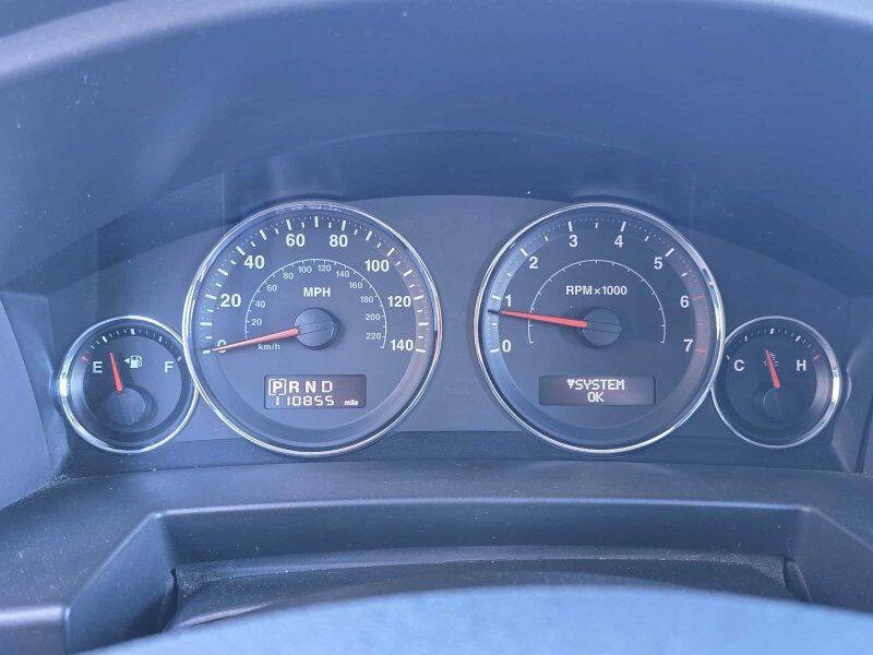 2008 Jeep Commander Image 11