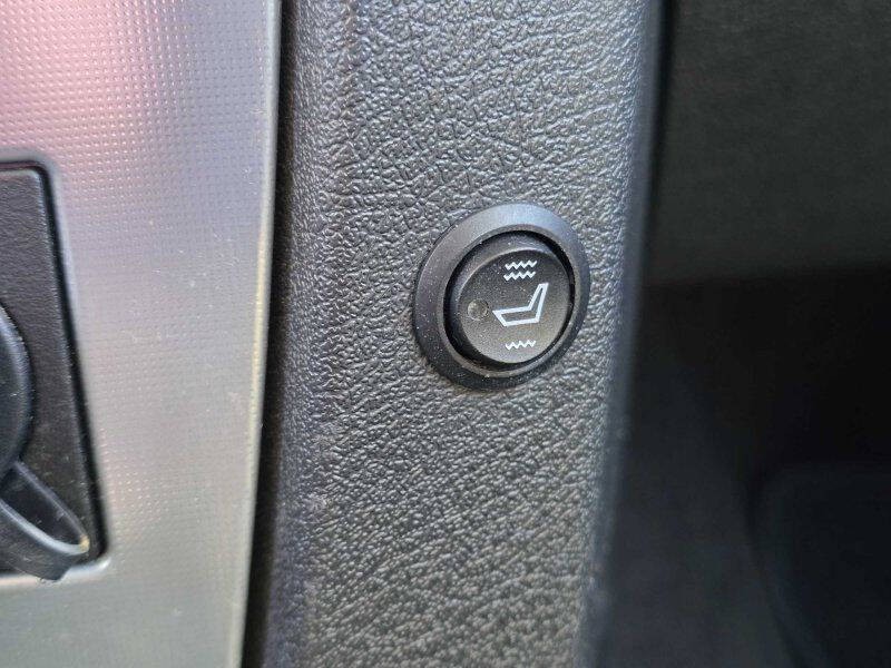 2008 Jeep Commander Image 12