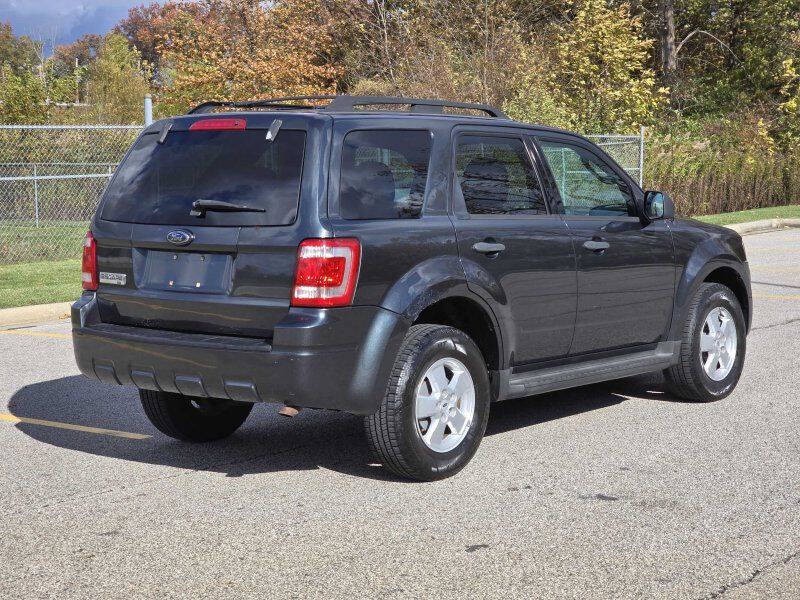 2009 Ford Escape Image 16