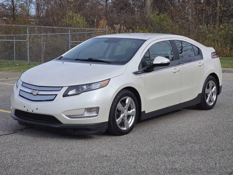 2014 Chevrolet Volt Image 2