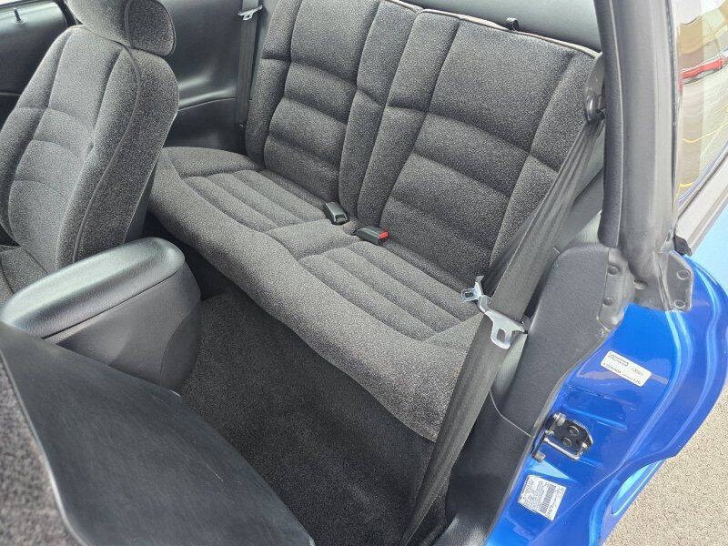 1995 Ford Mustang Image 8