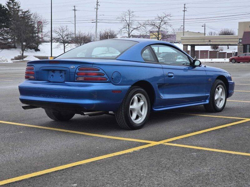 1995 Ford Mustang Image 20