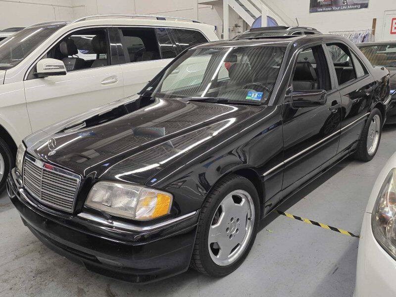 1995 Mercedes-Benz C-Class Image 1