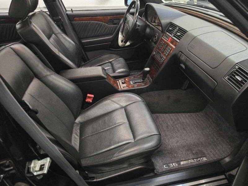 1995 Mercedes-Benz C-Class Image 5