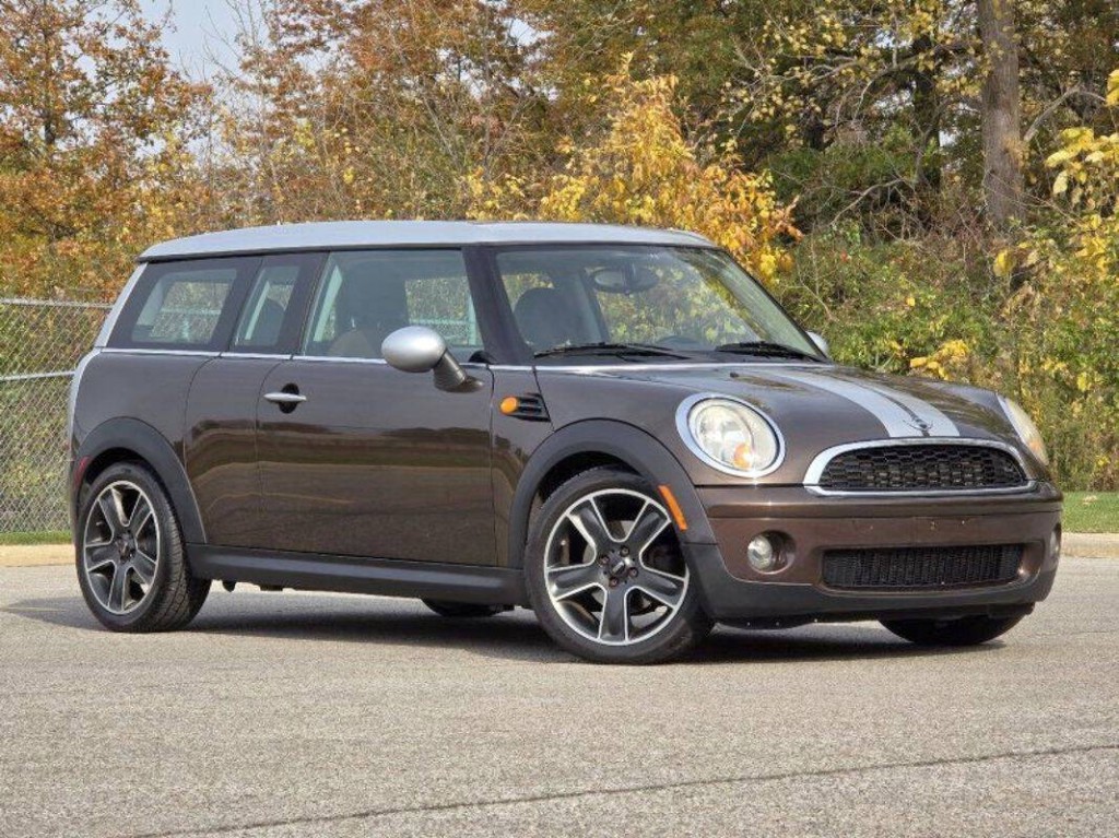 2009 MINI Cooper Clubman Image 1