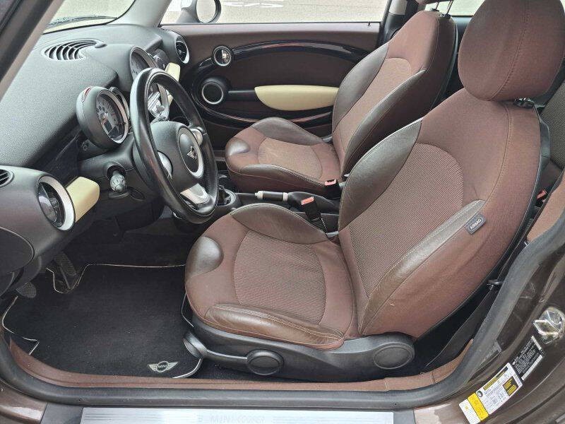 2009 MINI Cooper Clubman Image 7