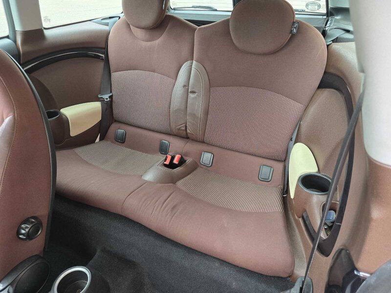 2009 MINI Cooper Clubman Image 9