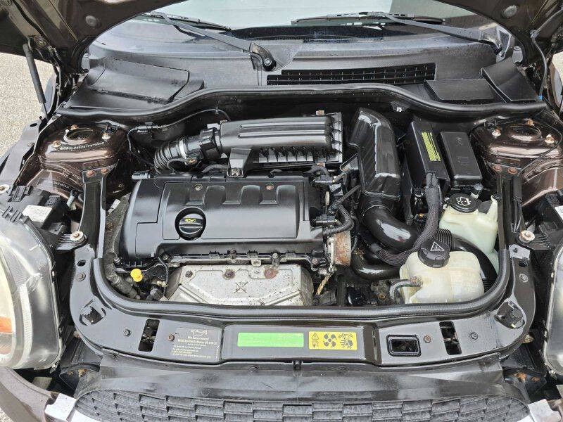 2009 MINI Cooper Clubman Image 12