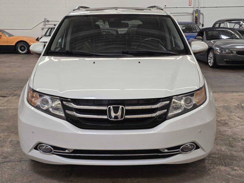2015 Honda Odyssey Image 2