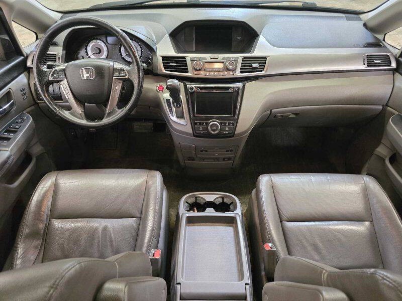 2015 Honda Odyssey Image 4