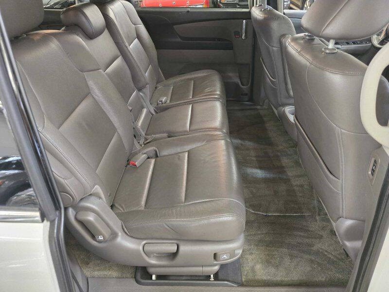 2015 Honda Odyssey Image 7