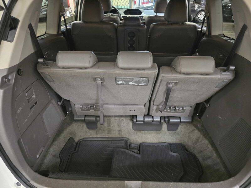 2015 Honda Odyssey Image 15