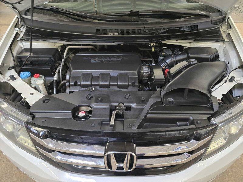 2015 Honda Odyssey Image 16
