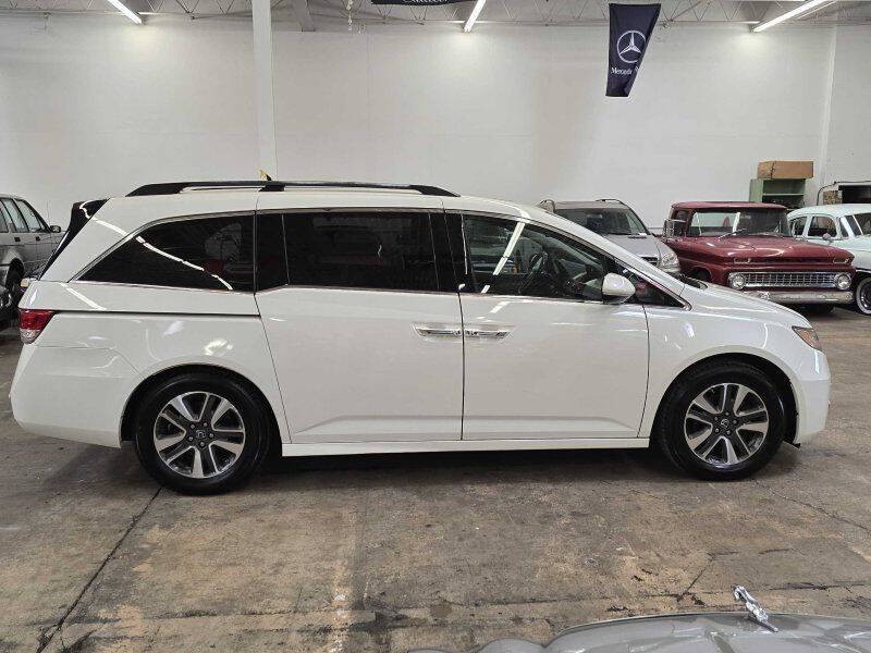 2015 Honda Odyssey Image 19