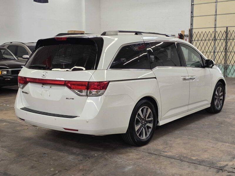 2015 Honda Odyssey Image 21