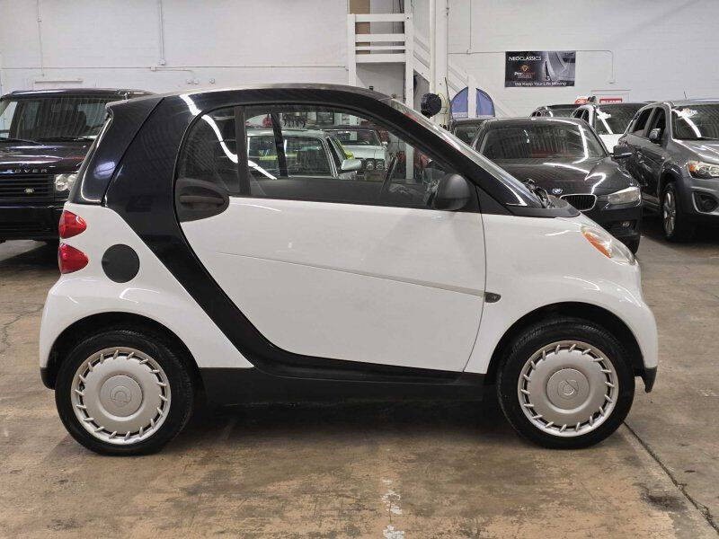 2009 smart fortwo Image 8