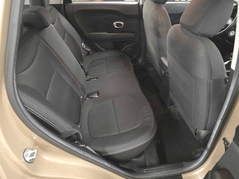 2015 Kia Soul Image 8