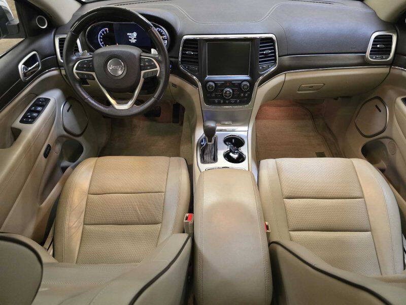 2017 Jeep Grand Cherokee Image 4