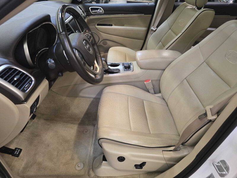 2017 Jeep Grand Cherokee Image 6