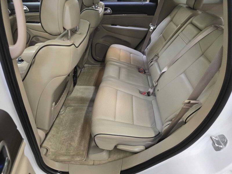 2017 Jeep Grand Cherokee Image 8