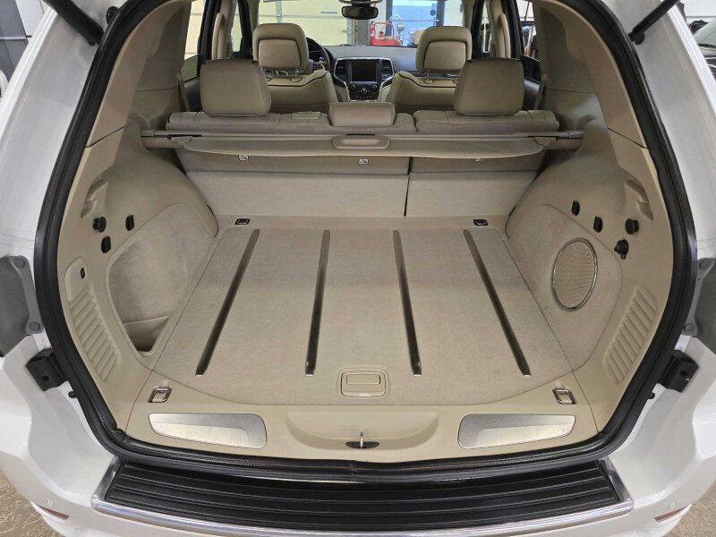 2017 Jeep Grand Cherokee Image 9