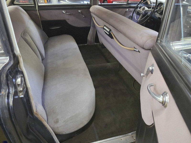 1951 Buick Super Image 14